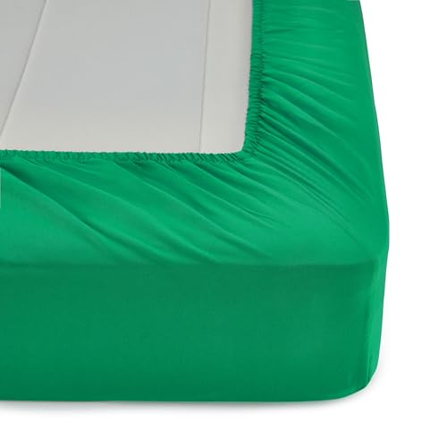 Amazon Basics 5-Piece Soft Microfiber Kid's Bed-in-a-Bag Bedding Set, Twin, Green, Solid - color: Green, size: Twin