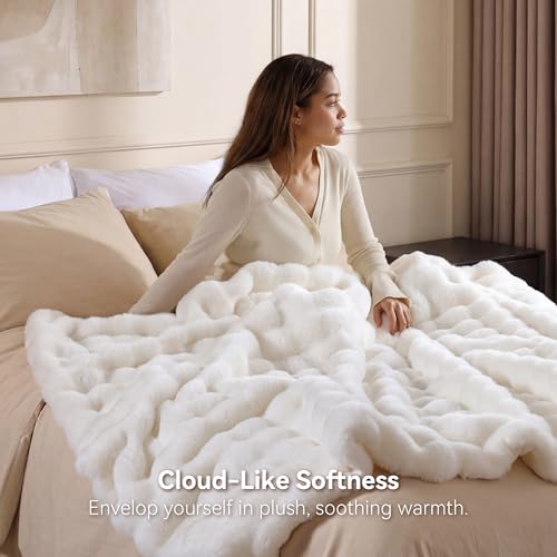 Faux Rabbit Fur Throw for Couch - Cream White Bubble Blanket 50"x60" | Fluffy Plush Fuzzy Throw for Sofa & Bed, Super Soft Cozy Comfrt Blanket, Luxury Aesthetic White Decor Gift for Women - color: Cream, size: Throw(50" x 60")