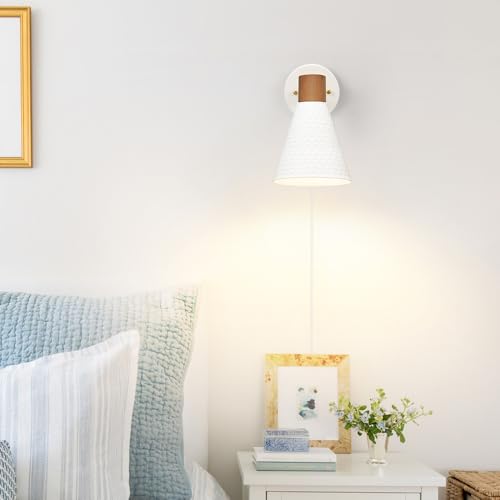 White Plug in Wall Sconces Set of 2, Modern Wall Light with Plug in Cord, Wooden Plug in Sconce with Hammered Metal Shade, Corded Wall Sconce Light Wall Lamp for Bedroom, Living Room, Hallway - color: White