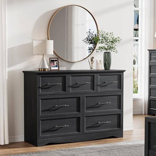 YANSNWO Black 7 Drawer Dresser for Bedroom, 47" Wide Chest of Drawers | Brushed Metal Handles, Unique Base Design, Replicated Wood Grain Finish, Modern Farmhouse for Bedroom/Living Room/Hallway - color: Black, size: 15.7"D x 47.2"W x 33.4"H (7 Drawers)