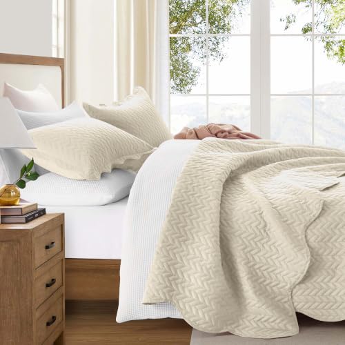 MOONLIGHT20015 Twin Quilt Bedding Set Size (68” x 86”) + 1 Pillow Shams (20” x 26” + 2”) - 2 Pcs All Season Lightweight Reversible Microfiber Coverlet Embossed Quilt Bedspread (Cream) - color: Cream, size: Twin