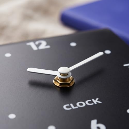 Minimalist Analog Desk Clock, Silent Non-Ticking Acrylic Table Clock Battery Operated Compact Desktop Ornament for Bedside Office Home Decor(Black)