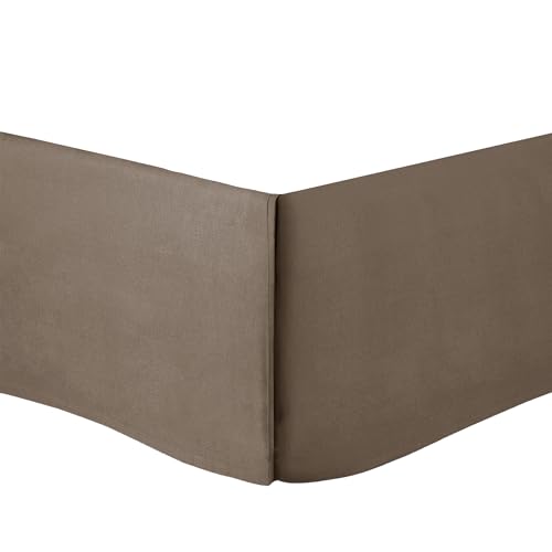 Madison Park Odette Cozy Comforter Set Jacquard Damask Medallion Design - Modern All Season, Down Alternative Bedding, Shams, Decorative Pillows, Queen(90 in x 90 in), Tan 8 Piece | All Season Down Alternative Bedding with Comforter, Shams, Bed Skirt, Dec