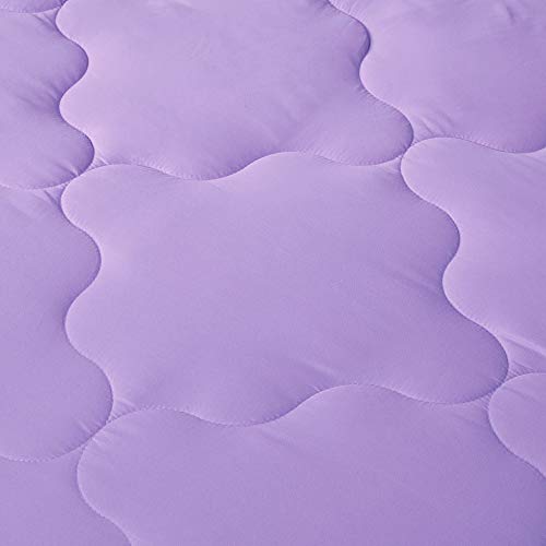 Comfort Spaces Vixie Reversible Comforter Set - Trendy Casual Geometric Quilted Cover, All Season Down Alternative Cozy Bedding, Matching Sham, Lavendar/Gray, Twin/Twin XL 2 piece | Down Alternative, All Season, Bedding for Bedroom, Geometric Pattern, Rev