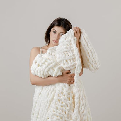 WESHIONGOO Chunky Knit Throw Blanket 51"×63" Cream White | Knitted Throw blankets for Couch Bed Fluffy Soft Blanket With Jumbo Chenille Yarn Thick 100% Handmade - color: Cream White, size: 51"x63"(Large Size Throw)