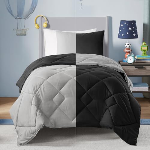 Comfort Spaces Vixie Reversible Comforter Set - Trendy Casual Geometric Quilted Cover, All Season Down Alternative Cozy Bedding, Matching Sham, Black/Gray, Twin/Twin XL 2 piece | Down Alternative, All Season, Bedding for Bedroom, Geometric Pattern, Revers