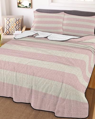 Queen Quilt Bedding Set, Minimalist Ombre Pink Stripes Lightweight Coverlet Summer Comforter Set Soft Microfiber Bedspread, Vintage Linen Texture 3 Piece Quilt Set with 2 Pillow Shams All Seasons Use - color: Pink, size: 90x96in