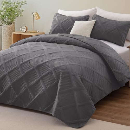 Exclusivo Mezcla Quilt King Size, Grey | Soft Bedspreads with 2 Pillow Shams, Modern Striped Pattern, Lightweight Bedding Set Coverlets for All Seasons, 104x96 Inch - color: Grey, size: King (104"x96")