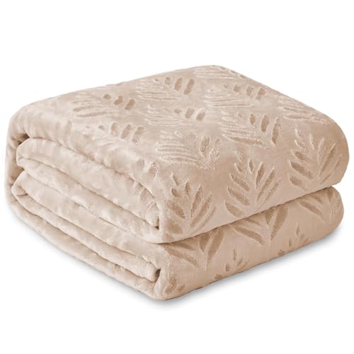 Exclusivo Mezcla Leaves Pattern Throw Blanket for Couch, Camel | Soft and Cozy Fleece Blanket All Season Use, Lightweight Plush Fuzzy , Home Decor, 50x60 Inches - color: Camel, size: Throw(50"x60")