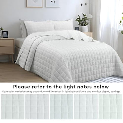 Velvet Quilt Oversized King Size, Luxury Soft Bedding Set, Lightweight Cozy Warm Quilted 3-Piece Velvet Coverlet Bedspread Sets with 2 Pillow Shams for All Season White - color: White, size: Oversized King(120"x120")