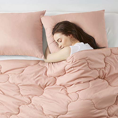 Comfort Spaces Vixie Reversible Comforter Set - Trendy Casual Geometric Quilted Cover, All Season Down Alternative Cozy Bedding, Matching Sham, Coral/Gray, Twin/Twin XL 2 piece | Down Alternative, All Season, Bedding for Bedroom, Geometric Pattern, Revers