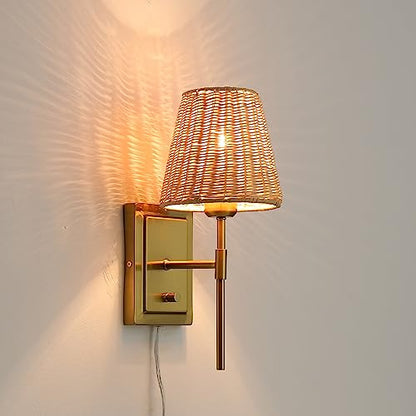 WINGBO Wall Sconce Rattan Wrapped Wall Lamp Set of 2, Wall Light Gold Light Fixture Vintage Bedside Light Wicker Handmade Shade Brass Reading Light Plug in or Hardwire Gold