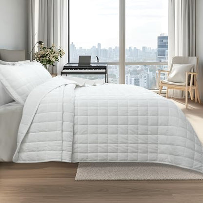 Velvet Quilt King Size, Luxury Soft Bedding Set, Lightweight Cozy Warm Quilted 3-Piece Velvet Coverlet Bedspread Set with 2 Pillow Shams for All Season White - color: White, size: King(98"x106")