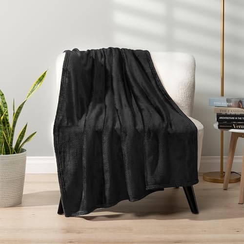 PAVILIA Black Fleece Bed Blanket King Size, Super Soft Fuzzy Flannel Throw for Couch Sofa, Luxury Plush Microfiber Large Throw Blanket King Bed, Home Cozy Velvet Gift Blanket, 90x108 - color: Black, size: 90 x 108 Inches - King