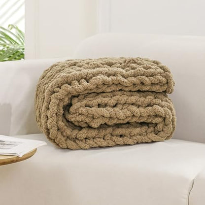 WESHIONGOO Chunky Knit Blanket Throw for Couch Bed 40"×40" Brown | 100% Handmade Knitted Throw Blanket Fluffy Soft Blanket with Jumbo Chenille Yarn Thick - color: Brown, size: 40"x40"(Small Size Throw)