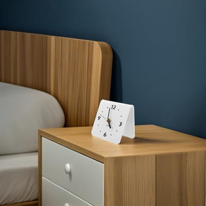 Silent Acrylic Table Clock Modern Minimalist Battery Operated Desk Clock for Bedrooms Smooth Sweeping Hand for Light Sleepers and Couples