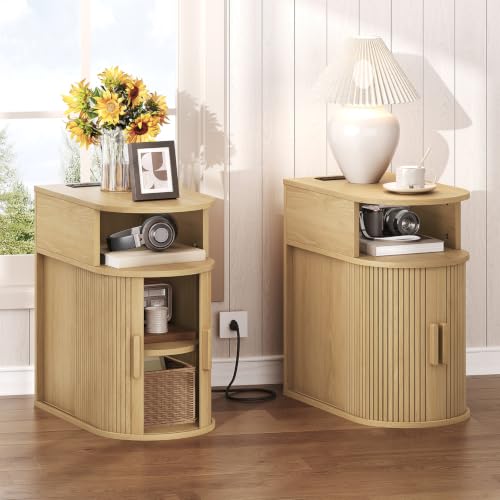 Narrow End Table with Charging Station, Fluted Sofa Side Table with Sliding Curved Door and Storage Shelf, Mid-Century Bedside Table, Modern Nightstand for Living Room, Bedroom, Natural - color: Natural