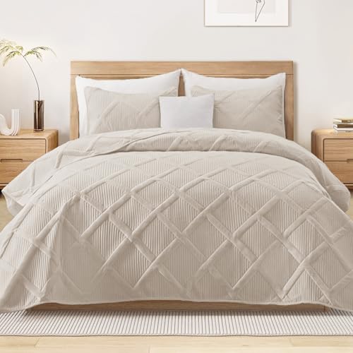 Exclusivo Mezcla Quilt King Size, Brich Beige | Soft Bedspreads with 2 Pillow Shams, Modern Striped Pattern, Lightweight Bedding Set Coverlets for All Seasons, 104x96 Inch - color: Brich Beige, size: King (104"x96")