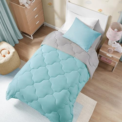 Comfort Spaces Vixie Reversible Comforter Set - Trendy Casual Geometric Quilted Cover, All Season Down Alternative Cozy Bedding, Matching Sham, Aqua/Gray, Twin/Twin XL 2 piece | Down Alternative, All Season, Bedding for Bedroom, Geometric Pattern, Reversi