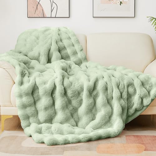 Latepis Soft Faux Fur Blanket Bubble Twin Size Comfy Blanket for Bed Fuzzy Cozy Thick Blankets for Couch Bedroom Furry Warm Blankets for All Seasons Luxury Bed Throw 60x80 Inch Sage Green, 860gsm - color: Sage Green, size: Twin-60''*80''