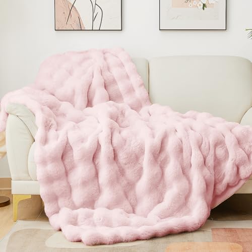 Latepis Pink Faux Fur Queen Blanket for Bed Bubble Cute Soft Warm Comforter Thick Furry Blanket for Sofa Bedroom Cozy Blankets for Women Gift Luxury Blankets for All Seasons 90''x90'', 860gsm - color: Light Pink, size: Queen-90''*90''