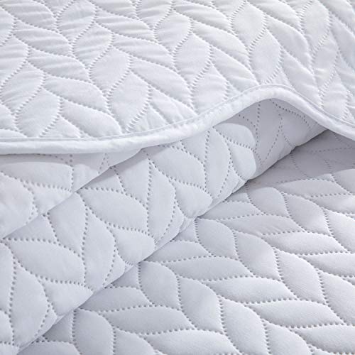 MOONLIGHT20015 Twin Quilt Set (66" x 86") with 1 Pillow Sham (20" x 26"+2") for All Season - 2 Pcs Reversible Bedding Set Lightweight Microfiber Coverlet Embossed Pattern Quilted Bedspread (White) - color: White, size: Twin