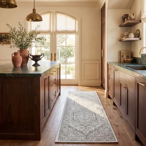 SAFAVIEH Adirondack Collection Runner Rug - 2'6" x 8', Ivory & Green, Oriental Medallion Design, Non-Shedding & Easy to Clean, Ideal for Ideal for Hallway, Foyer, Kitchen, Bedroom (ADR108X) - color: Ivory/Dark Green, size: 2'6" x 8' (Runner)
