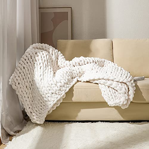 Chunky Knit Chenille Yarn for Hand Knitting Blankets, Super Soft Big Jumbo Blanket Yarn, Cream White - color: Cream White