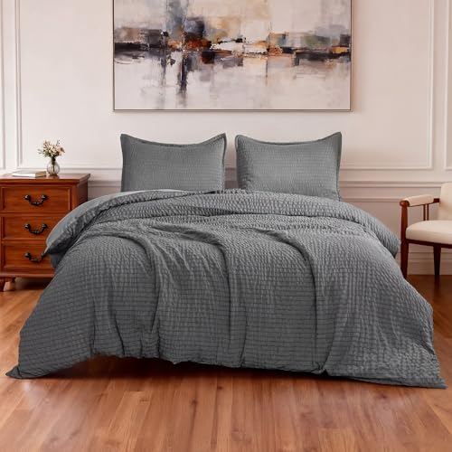 Amazon Basics Duvet Cover Set with Jacquard Geometric Pattern, 3-Piece with 1 Duvet Cover and 2 Pillow Shams, Comforter Not Included, King, Dark Gray - color: Dark Gray, size: King