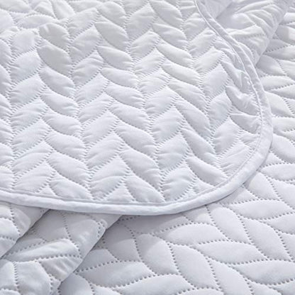 MOONLIGHT20015 Twin Quilt Set (66" x 86") with 1 Pillow Sham (20" x 26"+2") for All Season - 2 Pcs Reversible Bedding Set Lightweight Microfiber Coverlet Embossed Pattern Quilted Bedspread (White) - color: White, size: Twin