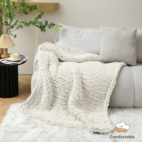 Cozyful Chunky Yarn for Hand Knitting - #10 Chunky Chenille Yarn, Jumbo Big Thick Chunky Yarns for Crocheting, Super Bulky Chunky Knit Blanket Yarns, 8 Skein (22 yds 8 oz Each Skein), Beige White - color: Beige White