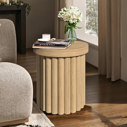 LuxenHome 19" Fluted Oak Round Side Table, Small End Tables Living Room | Mid Century Modern Small Side Tables for Small Space, Living Room Accent Table, Modern Wooden Night Table, Sofa Side Table - color: Oak