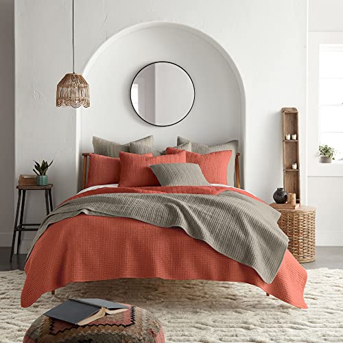 Levtex Home Mills Waffle Twin XL/Twin Quilt Set (68x86in) with 1 Pillow Sham (26x20in) - Adobe - 100% Cotton Twin Size Quilt Bedding Set - Lightweight, Soft, Pre-Washed - color: Adobe, size: Twin Quilt