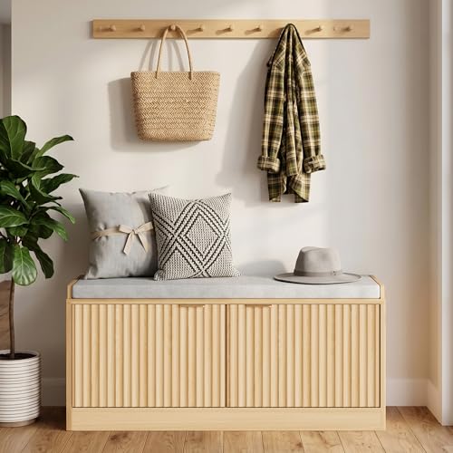 Fluted Shoe Storage Bench with Cushioned Seat and Sliding Doors, Oak丨Modern Entryway Cabinet with Gold Handles, Hidden Shoe Organizer for Hallway, Living Room - color: Oak