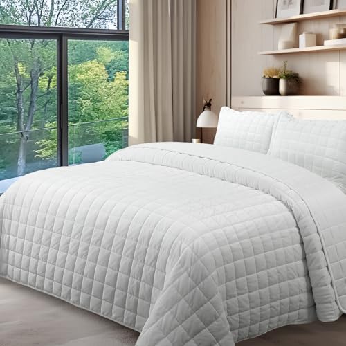 Velvet Quilt Super King Size, Luxury Soft Bedding Set, Lightweight Cozy Warm Quilted 3-Piece Velvet Coverlet Bedspread Sets with 2 Pillow Shams for All Season White - color: White, size: Super King(128"x120")