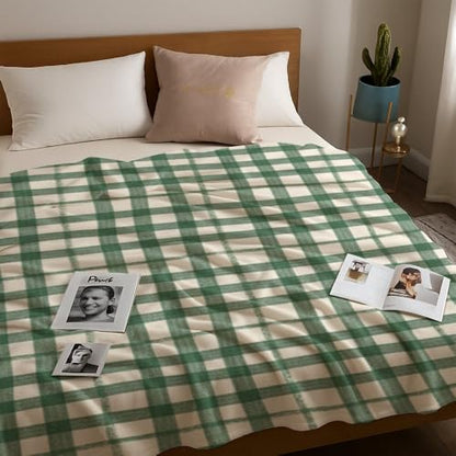 Dark Green Plaid Flannel Blanket Full Size Lightweight Bed Throw for Girls Boys Throws Birthday Housewarming New Apartment Gifts House Essentials for Couch Chair Bed 30" X40" - size: 30 × 40 inch