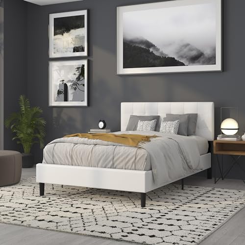 Quilted Tufted Upholstered Full Size Headboard in White Fabric - color: White, size: Full