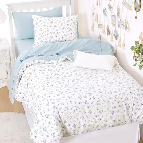 Wake In Cloud - Floral Comforter Set, Coquette Cottagecore Aesthetic Flower Shabby Chic Pattern for Women Teen Girls, Soft Lightweight Bedding, 3 Pieces, White Blue, Twin/Twin XL Size - color: White Blue, size: Twin/Twin XL