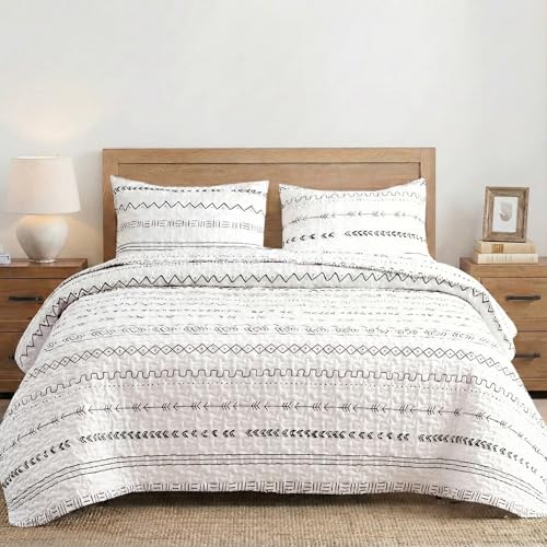 DURLENGEN White Quilt Set Queen Size 3Pcs,Bohemian Design with White & Black Geometric Pattern Printed on White, All Season Lightweight Bedspread Coverlet Sets(Queen 90x96,Boho White) - color: Boho White, size: Queen(90" x 96")