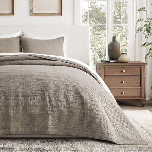 EVERGRACEHOME 100% Cotton Quilt Set Oversized Cal King, Stone Taupe | Pre-Washed Soft Cotton, Striped Coverlet Bedspread, 3 Piece Lightweight Bedding Set for All Season, with 2 Pillow Shams - color: Stone Taupe, size: Oversized Cal King (118" X 102")