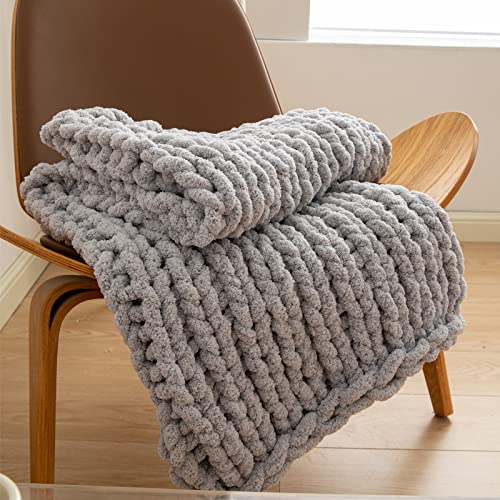 WESHIONGOO Chunky Knit Blanket Throw for Couch 40"×40" Light Grey | 100% Handmade Knitted Throw blankets Fluffy Soft Blanket With Jumbo Chenille Yarn Thick - color: Light Grey, size: 40"x40"(Small Size Throw)