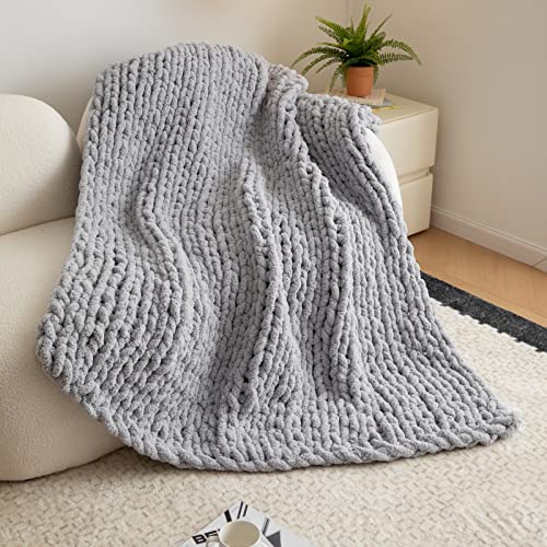 WESHIONGOO Chunky Knit Blanket Throw for Couch 51"×63" Light Grey | 100% Handmade Knitted Throw blankets Fluffy Soft Blanket With Jumbo Chenille Yarn Thick - color: Light Grey, size: 51"x63"(Large Size Throw)