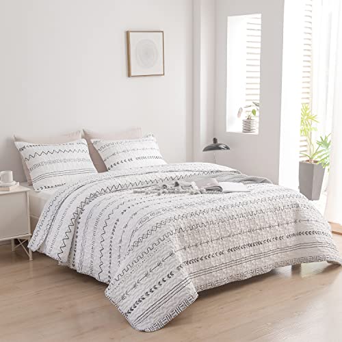 DURLENGEN White Quilt Set Queen Size 3Pcs,Bohemian Design with White & Black Geometric Pattern Printed on White, All Season Lightweight Bedspread Coverlet Sets(Queen 90x96,Boho White) - color: Boho White, size: Queen(90" x 96")