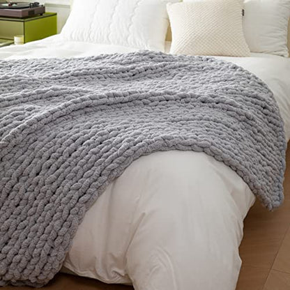 WESHIONGOO Chunky Knit Blanket Throw for Couch 51"×63" Light Grey | 100% Handmade Knitted Throw blankets Fluffy Soft Blanket With Jumbo Chenille Yarn Thick - color: Light Grey, size: 51"x63"(Large Size Throw)