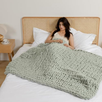 WESHIONGOO Chunky Knit Blanket Throw for Couch Bed 40"×40" Sage Green | 100% Handmade Knit Throw blanket Throw Blanket With Jumbo Chenille Yarn Thick - color: Sage Green, size: 40"x40"(Small Size Throw)