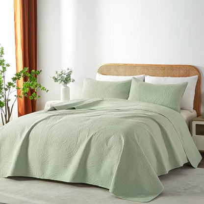 WURUIBO King/Cal King Quilt Set Sage Green,Ultrasonic Embossed Bedspread, Lightweight Microfiber Coverlet, Modern Thin Bedding Set for All Season, 3 Piece(1 Quilt,2 Pillow Shams) - color: Sage Green, size: King/Cal King(96"x110")