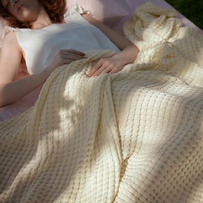 Bedsure Cooling Cotton Waffle Oversized King Blanket - Lightweight Breathable Blanket of Rayon Derived from Bamboo for Hot Sleepers, Natural, 120x96 Inches - color: 01 - Natural, size: Oversized King (120" X 96")