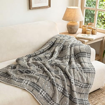 Fuzzy Knit Checkered Throw Blanket 50"x60" Fleece Blanket Grey | Breathable Use for All Seasons, 550GSM Soft Cozy Skin Friendly Touch for Couch Bed Office Chair Wrapping, Machine Washable