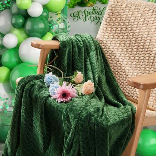 inhand Fleece Twin Blanket for Bed Green Throw Blanket for Couch Super Soft Cozy Warm Blankets and Throws Lightweight Fuzzy Large Blanket for Sofa Bed Office,60x90 inches - color: A-green, size: Twin/Twin XL-60x90 IN