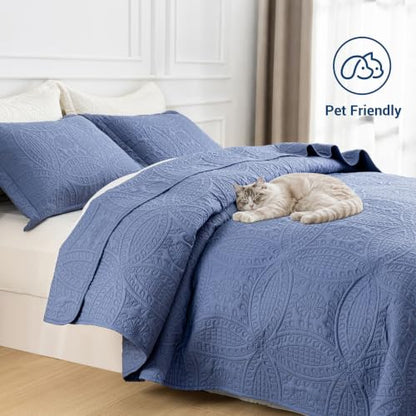 SheRest King Quilt Bedding Set - Grayish Blue Soft Breathable Bed Quilt, Modern Style Embossed Bedspreads, Lightweight Microfiber Reversible Coverlet for All Seasons-3 Pieces (1 Quilt,2 Pillow Shams) - color: Grayish Blue, size: King (104" x 90")